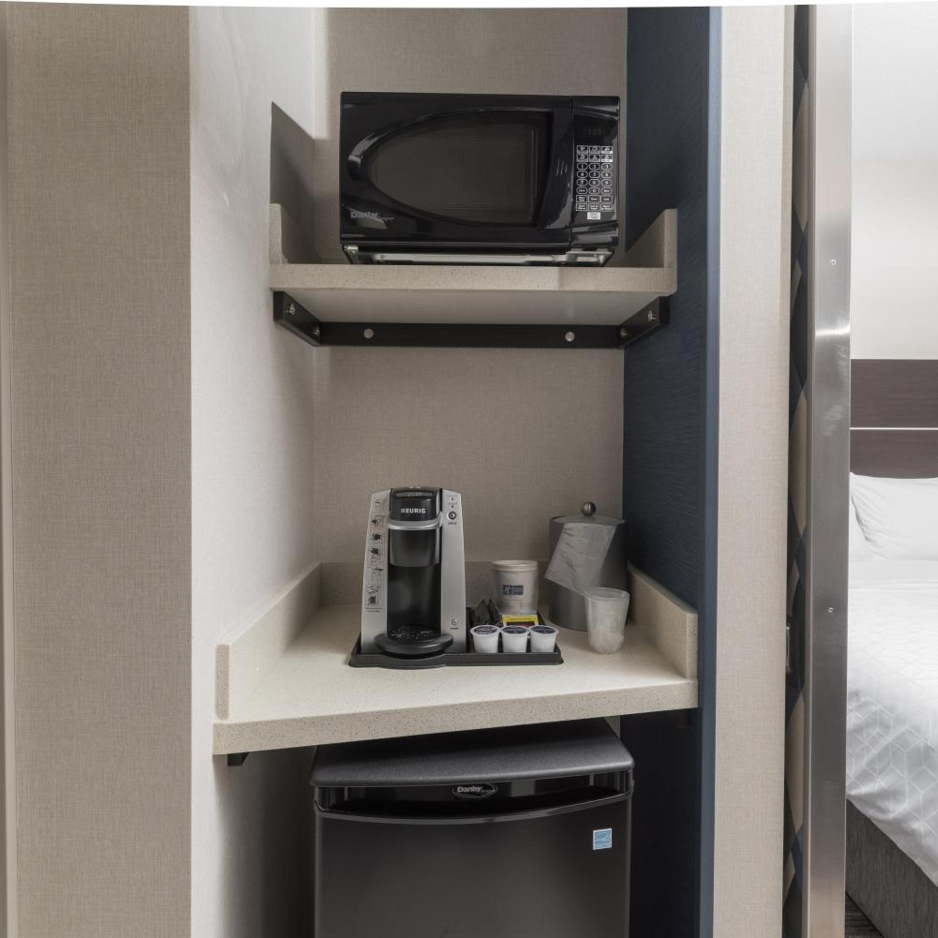 holiday inn express and suites saskatoon east university
