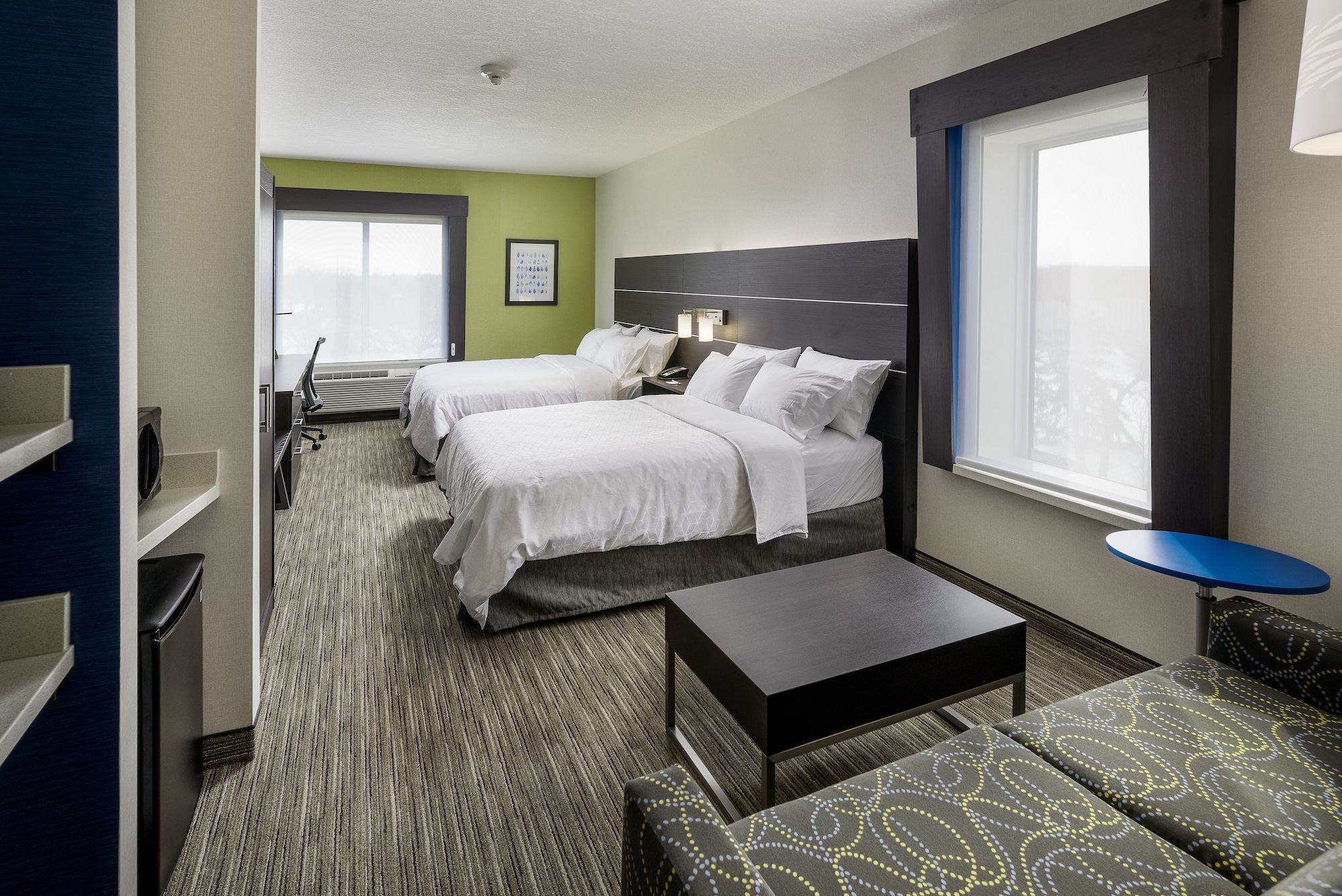 holiday inn express and suites saskatoon east university