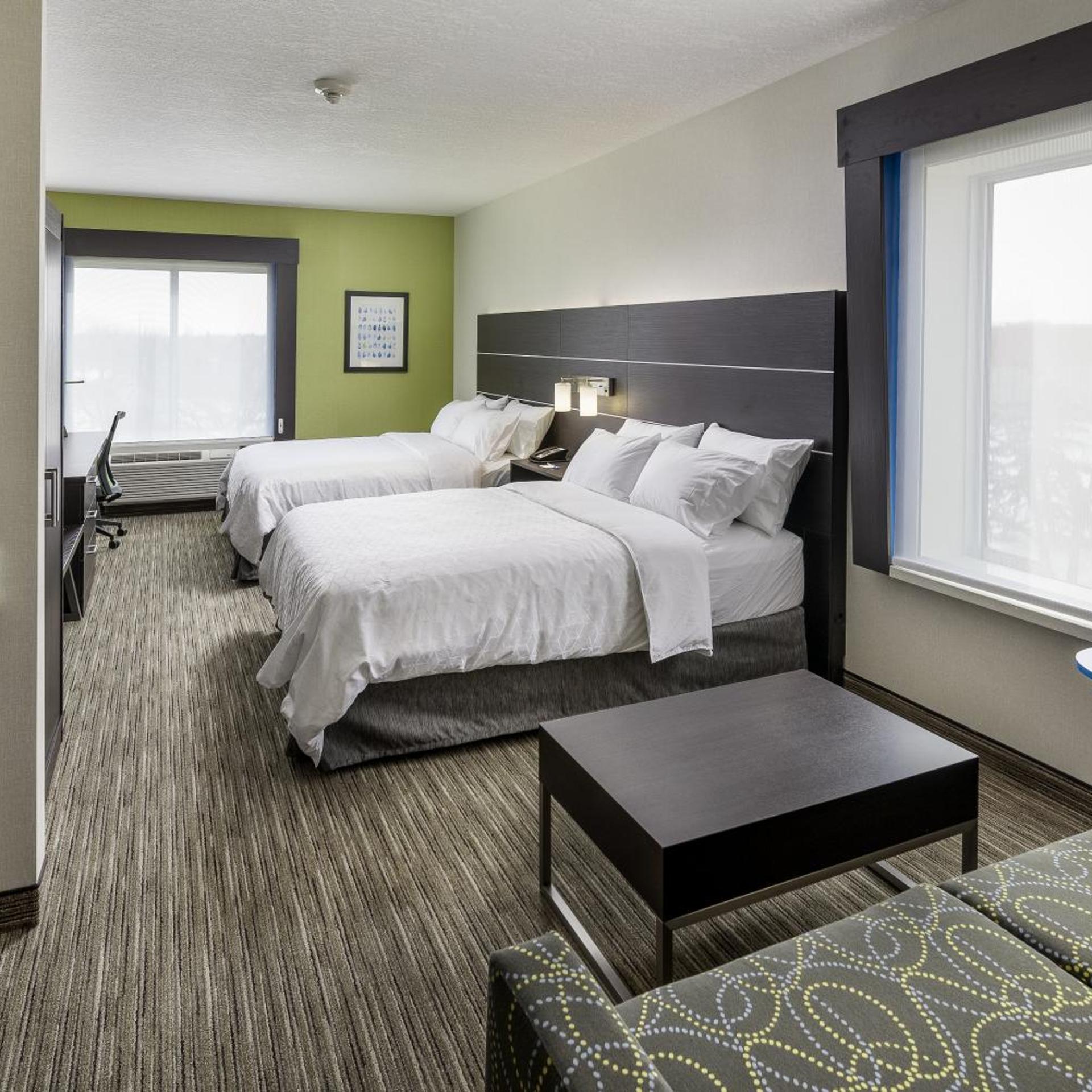 holiday inn express and suites saskatoon east university