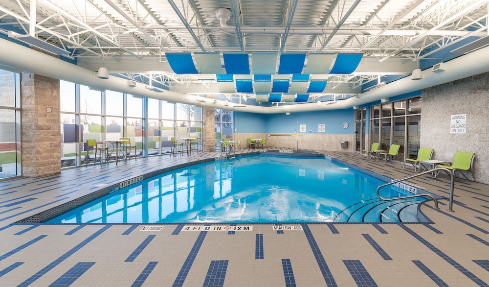 holiday inn express and suites saskatoon east university