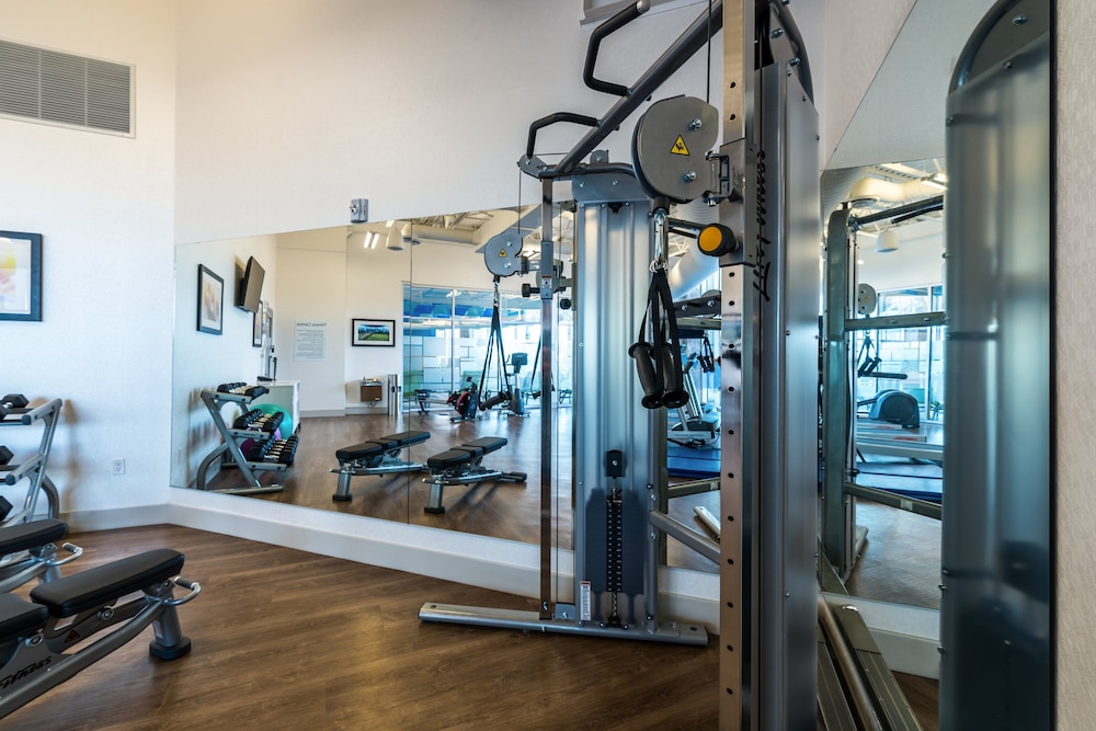 holiday inn express and suites saskatoon east university