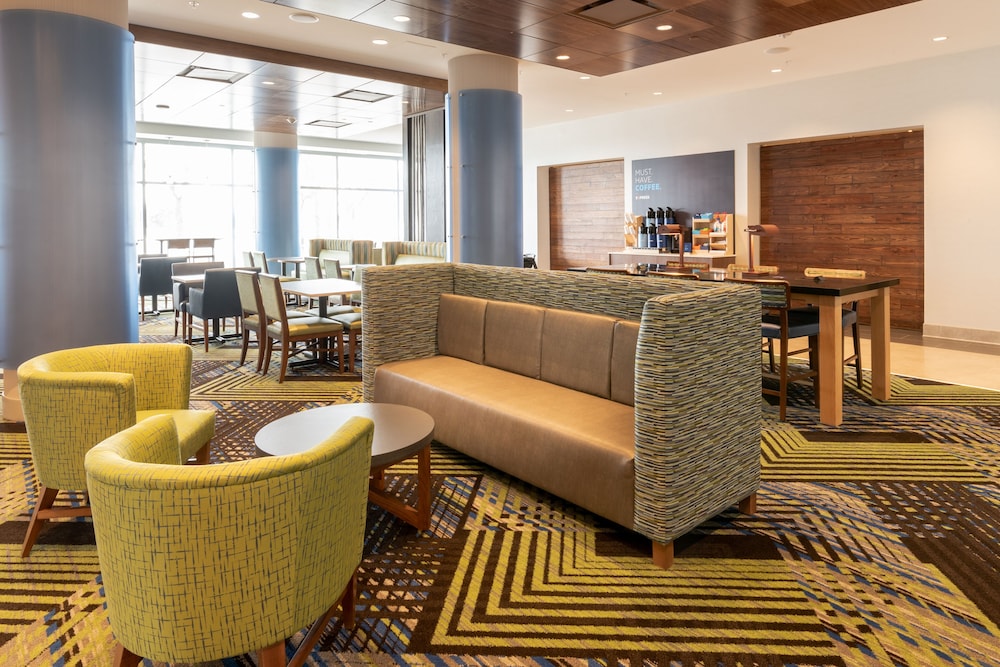 holiday inn express and suites saskatoon east university