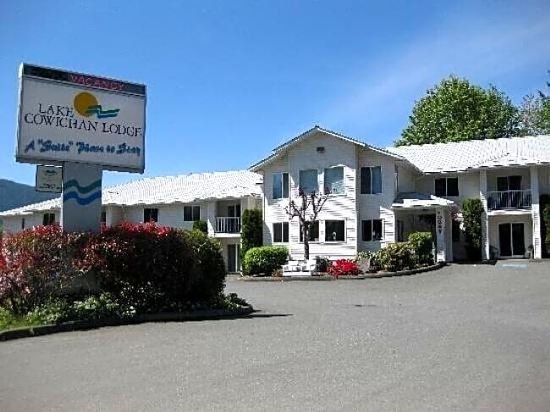 lake cowichan lodge