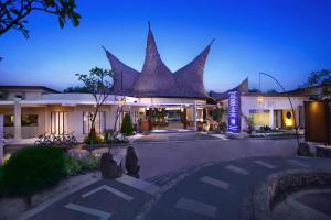 Aston Sunset Beach Resort Gili Trawangan Lombok,Gili Islands>>Gili Air,4 star