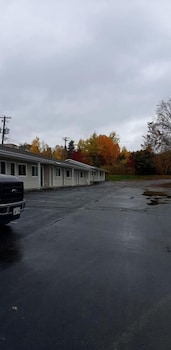 fundy line motel