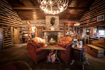 storm mountain lodge cabins and dining