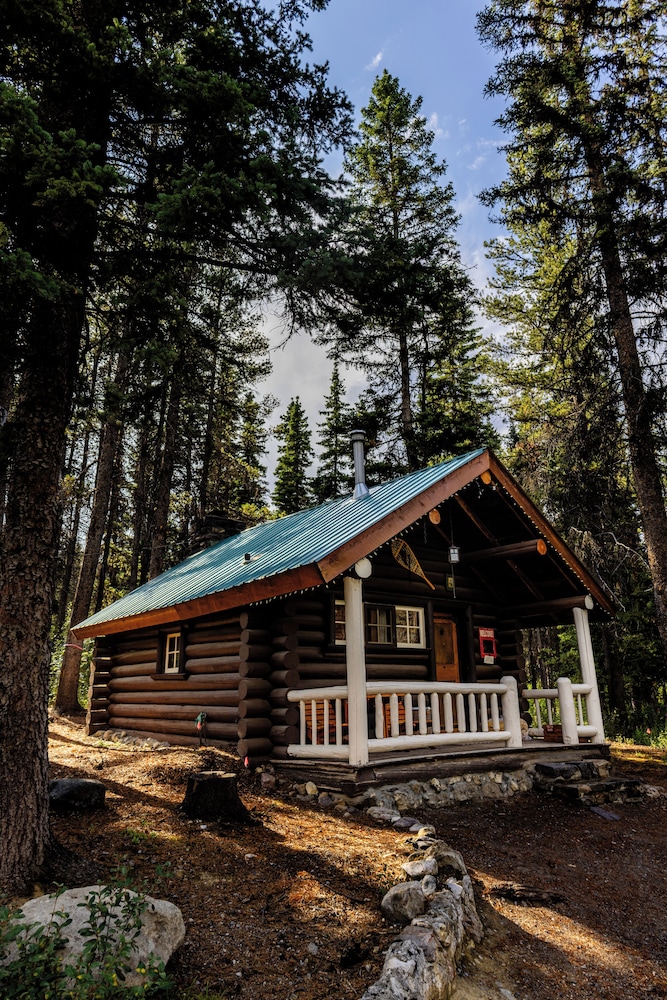 storm mountain lodge cabins and dining