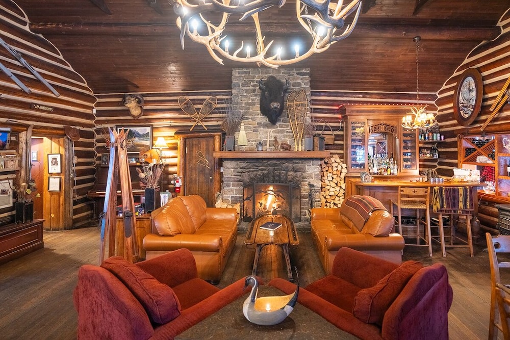 storm mountain lodge cabins and dining