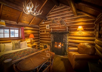 storm mountain lodge cabins and dining