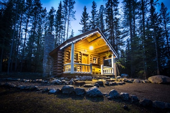 storm mountain lodge cabins and dining