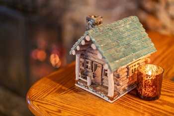 storm mountain lodge cabins and dining