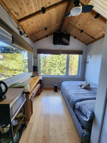 madeira park oceanview suites