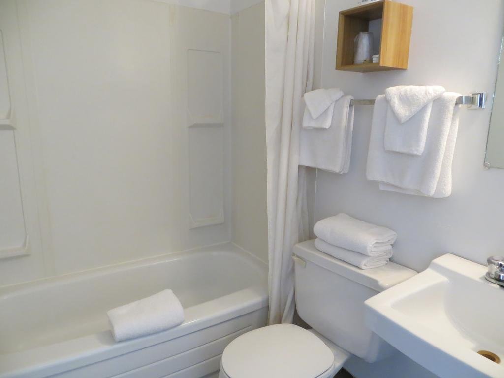 Franklin Motel,Canada>>Assiniboia,2 star