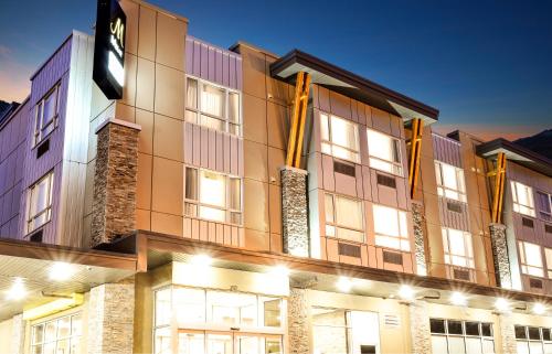 Mstar Hotel,Ninstints>>Kitimat,3 star