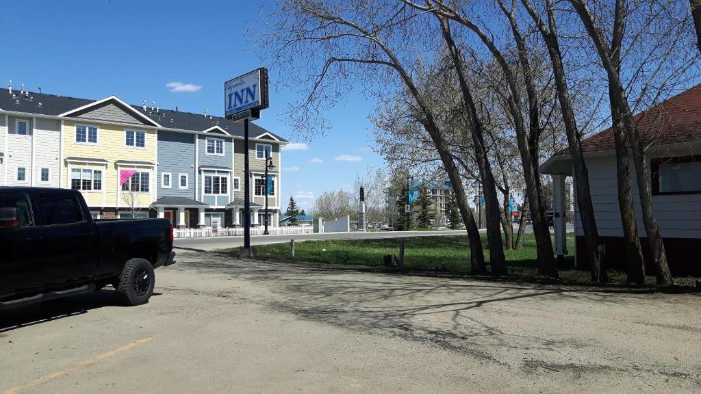 Edgewater Inn,Sylvan Lake>>Red Deer,2 star