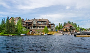 le viking resort and marina