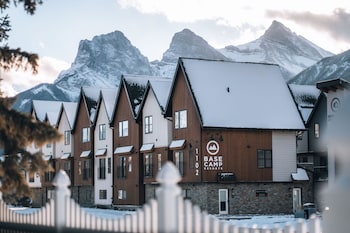 Basecamp Resorts Canmore,Canmore>>Banff,4 star