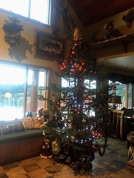 Montana Hill Guest Ranch,British Columbia>>Bridge Lake,3 star