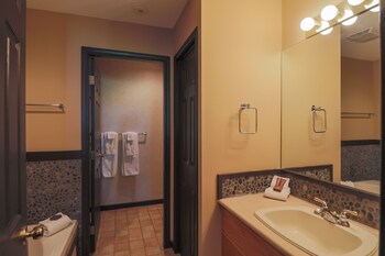 Pacific Shores Resort & Spa,Nanaimo>>Lantzville,4 star