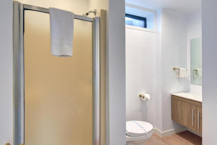 hotel le petit lac sainte adele