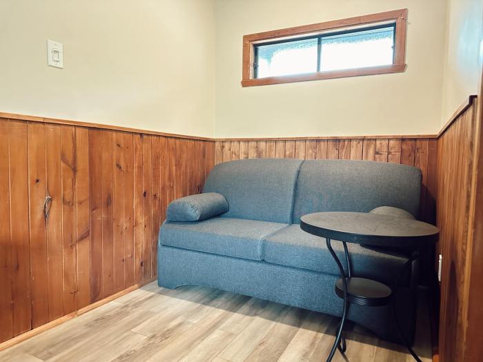 hotel le petit lac sainte adele