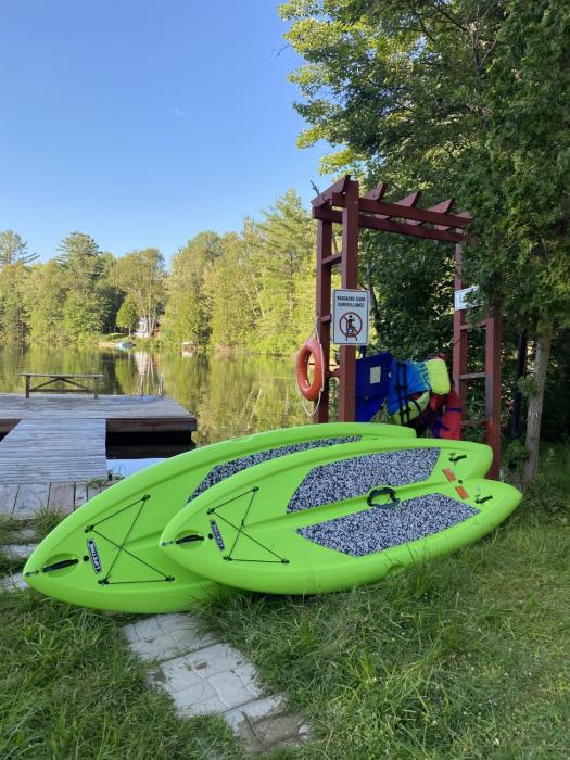 hotel le petit lac sainte adele