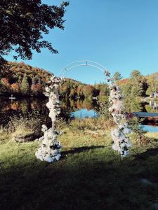 hotel le petit lac sainte adele