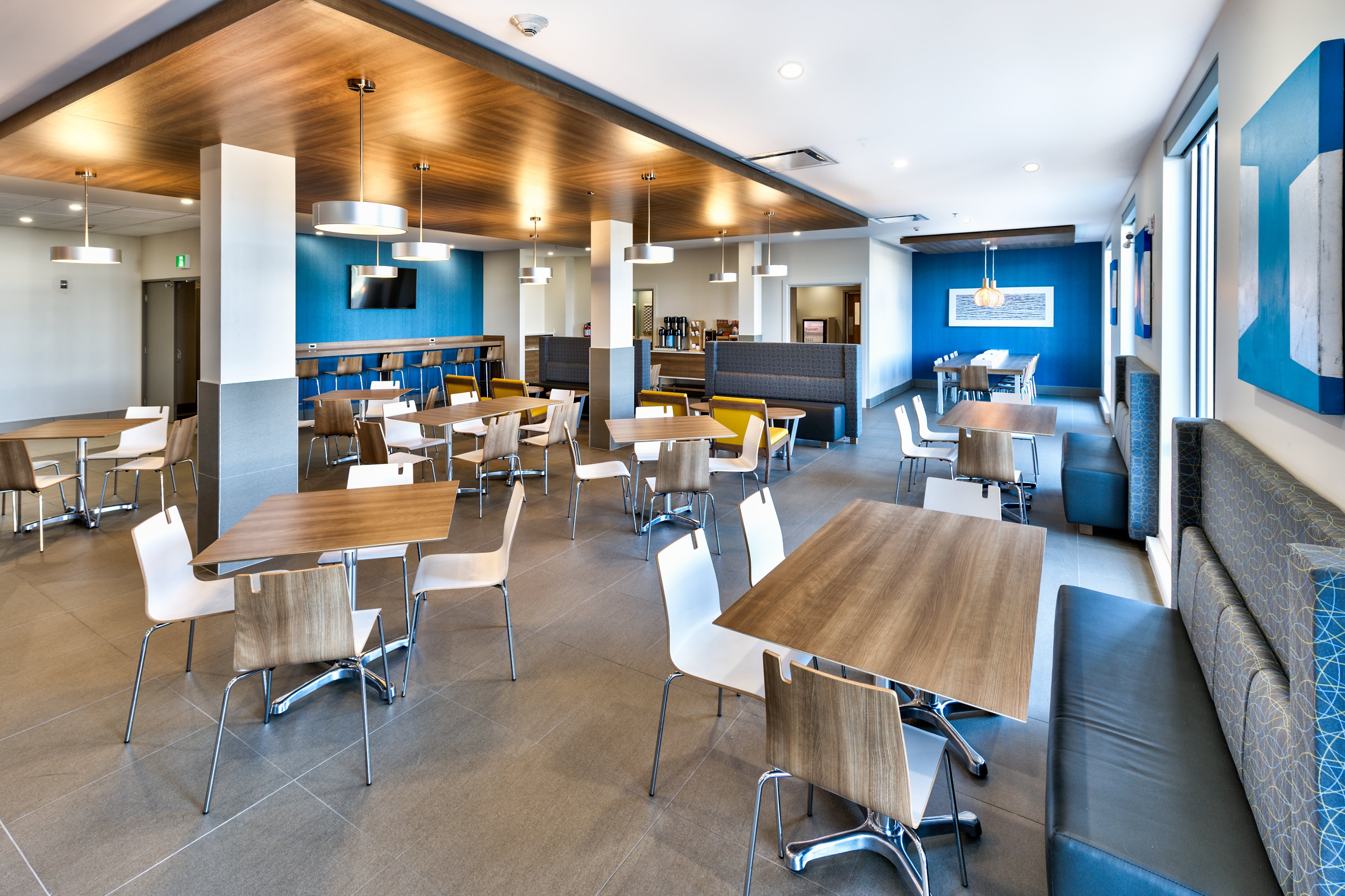 holiday inn express and suites trois rivieres ouest by ihg