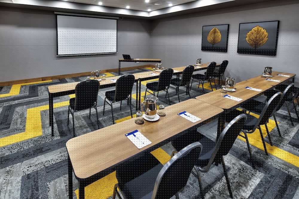 holiday inn express and suites trois rivieres ouest by ihg