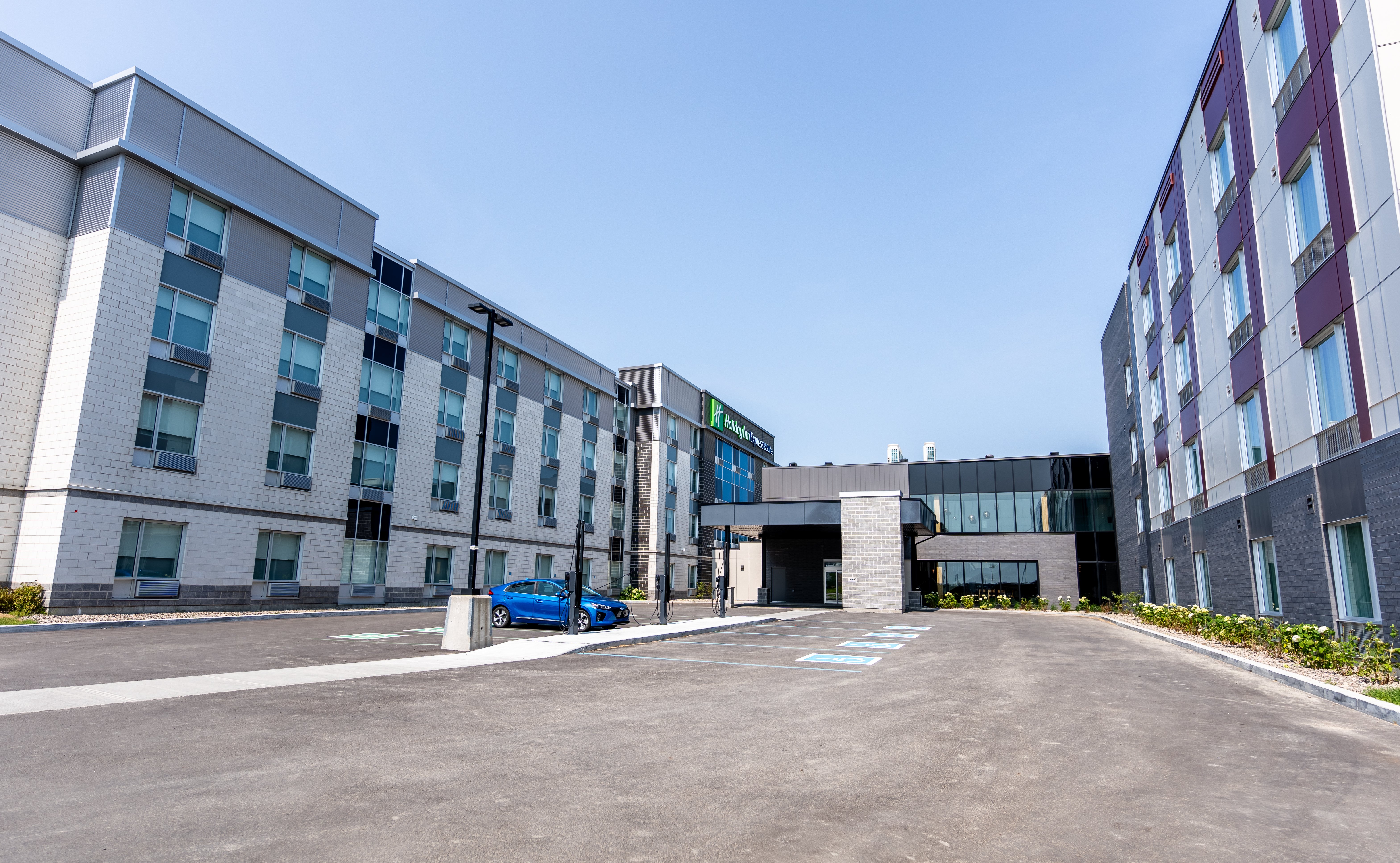 holiday inn express and suites trois rivieres ouest by ihg