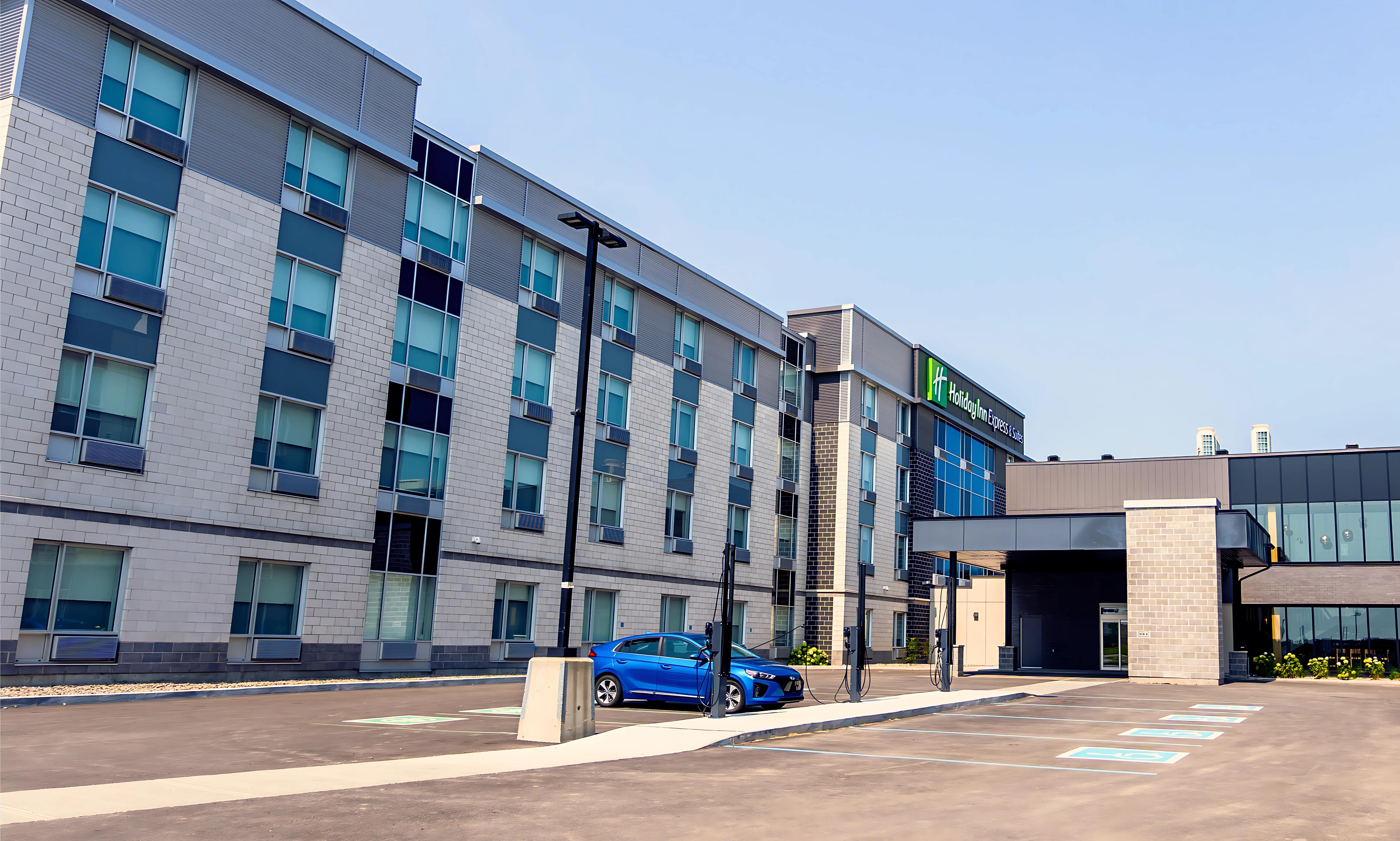 holiday inn express and suites trois rivieres ouest by ihg