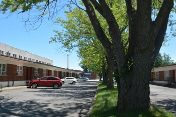 Motel Chez Nous,Montreal>>Laval,2 star