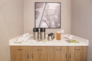 holiday inn hotel and suites calgary airport north by ihg
