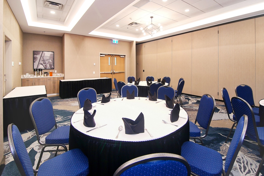 holiday inn hotel and suites calgary airport north by ihg