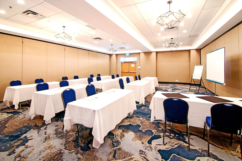 holiday inn hotel and suites calgary airport north by ihg