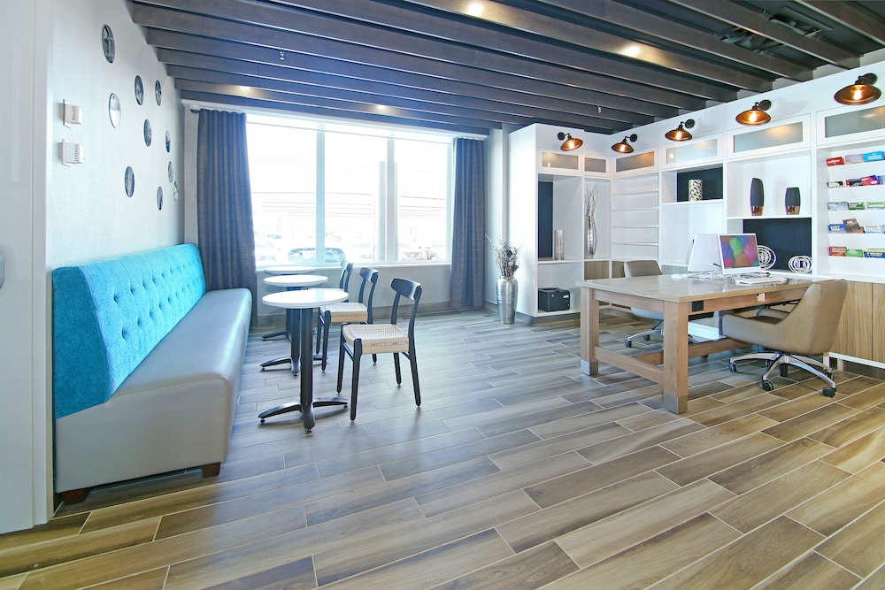 holiday inn hotel and suites calgary airport north by ihg