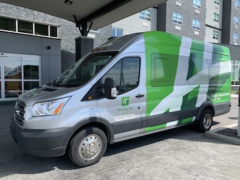 holiday inn hotel and suites calgary airport north by ihg