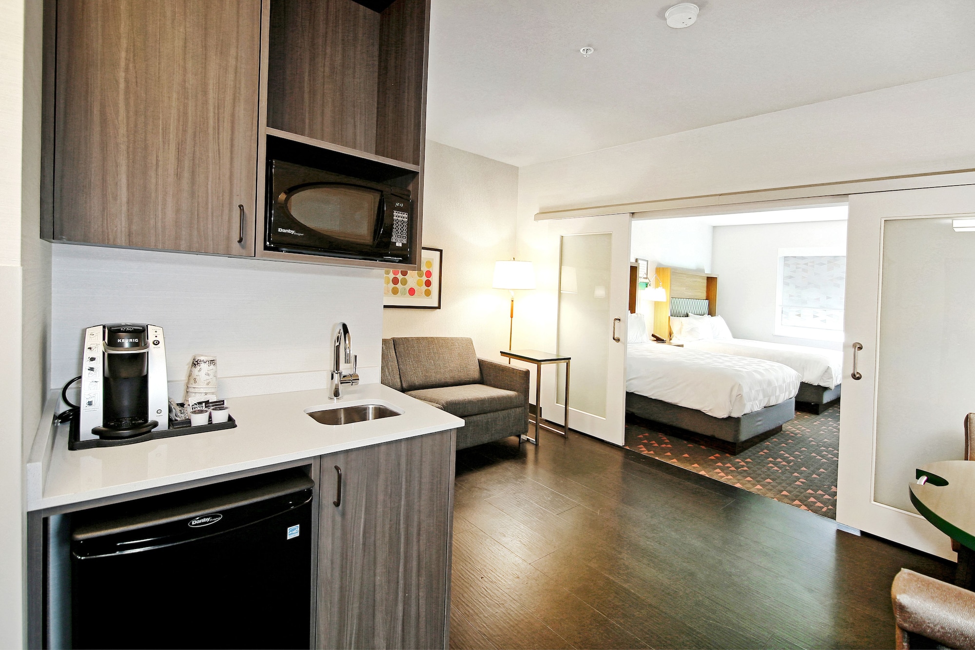 holiday inn hotel and suites calgary airport north by ihg