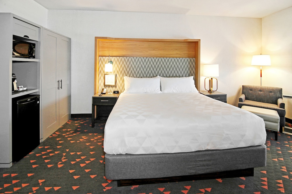 holiday inn hotel and suites calgary airport north by ihg