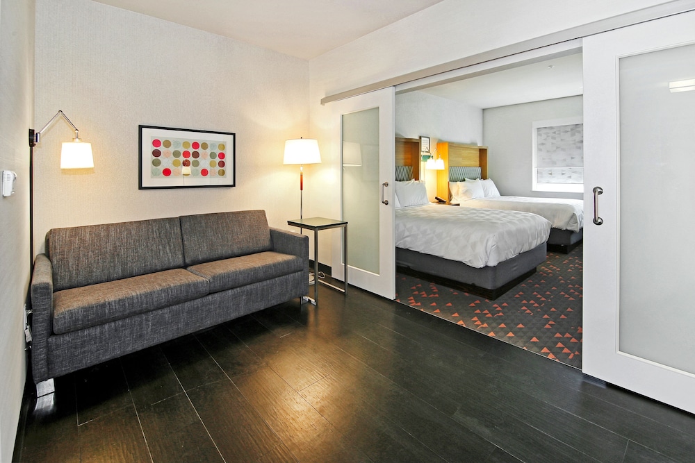 holiday inn hotel and suites calgary airport north by ihg