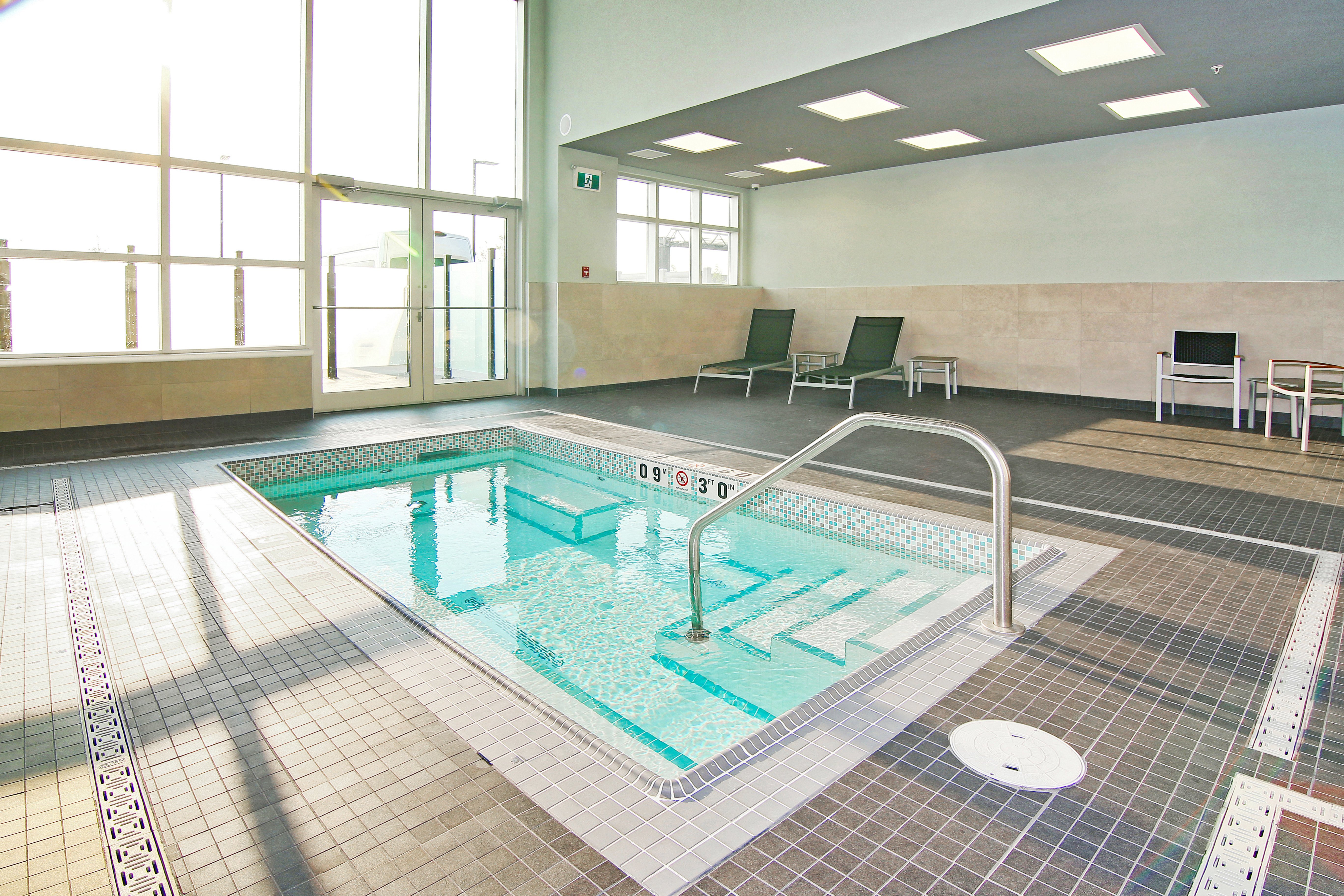 holiday inn hotel and suites calgary airport north by ihg