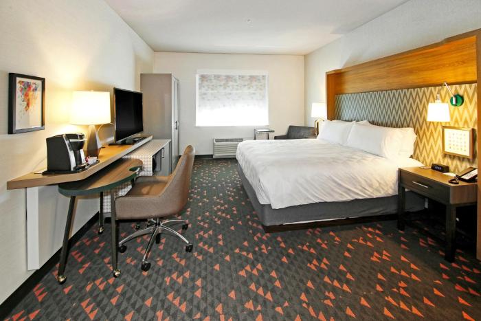 holiday inn hotel and suites calgary airport north by ihg