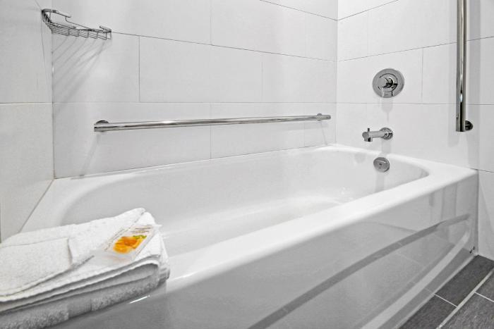 holiday inn hotel and suites calgary airport north by ihg