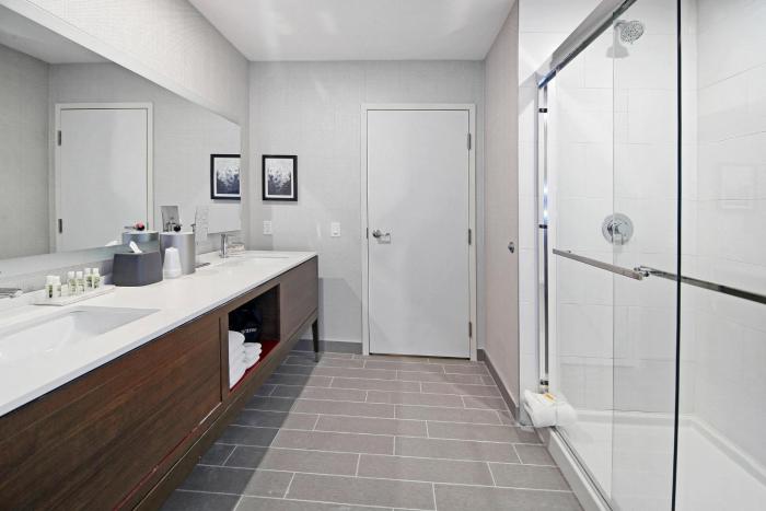 holiday inn hotel and suites calgary airport north by ihg