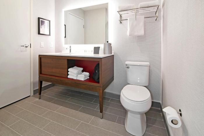 holiday inn hotel and suites calgary airport north by ihg