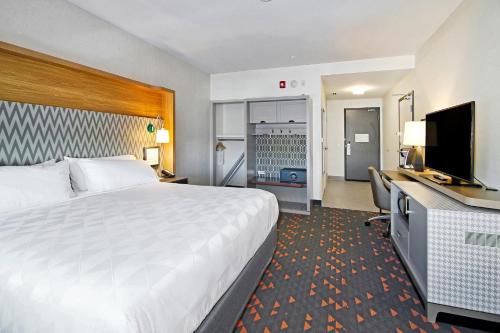 holiday inn hotel and suites calgary airport north by ihg