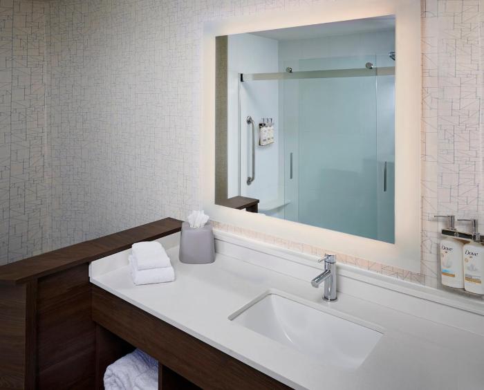 holiday inn express niagara on the lake by ihg
