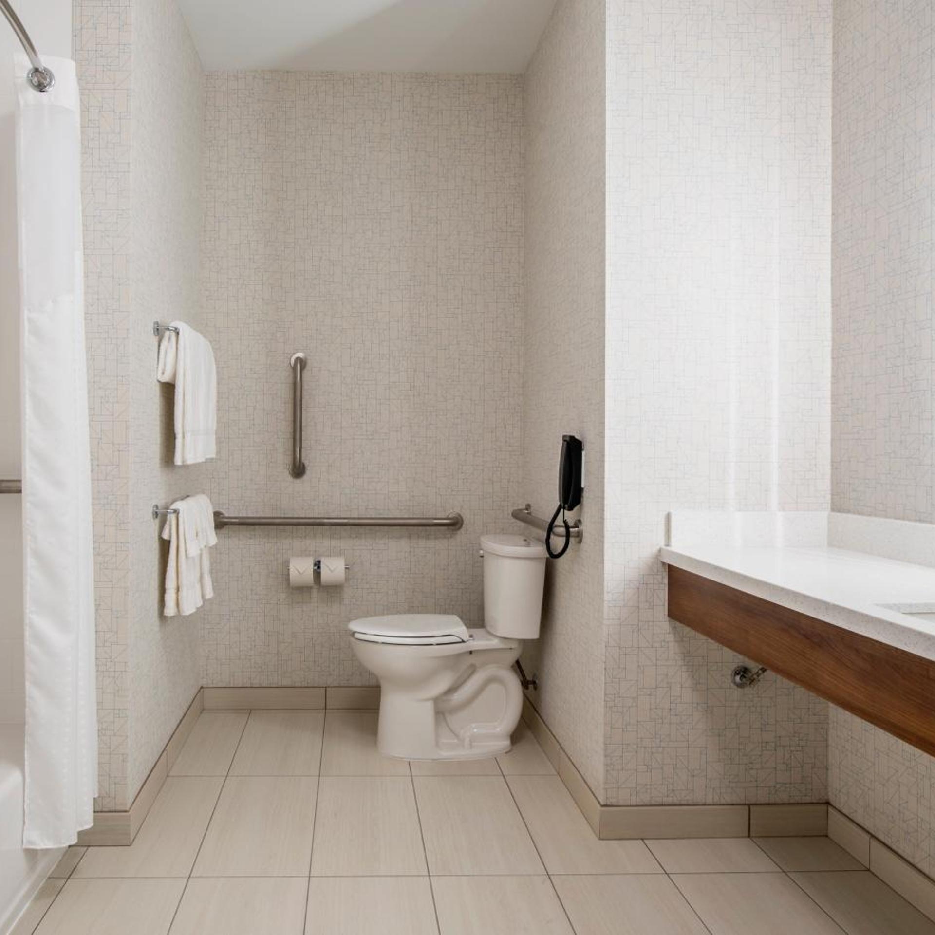 holiday inn express and suites kelowna east by ihg