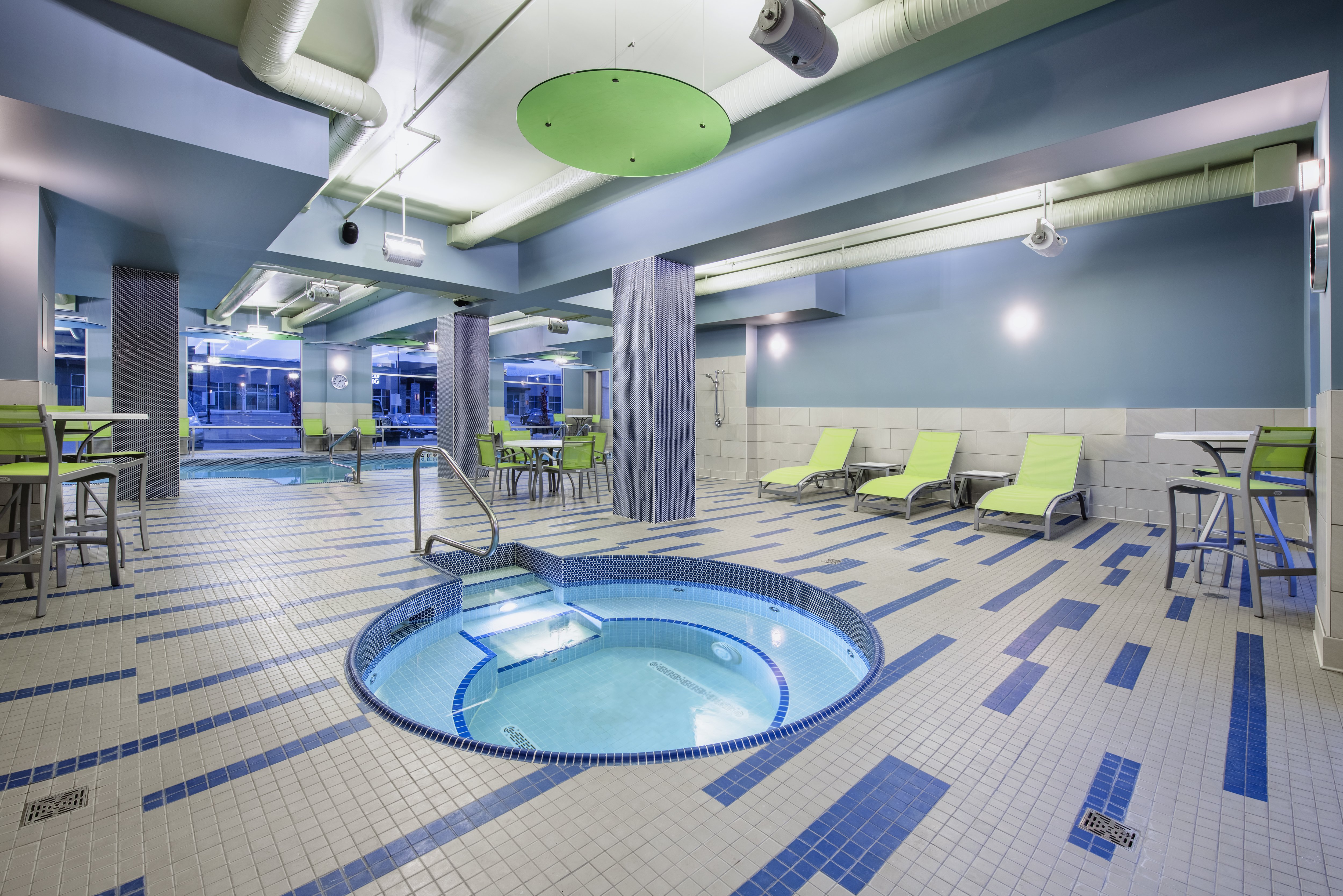 holiday inn express and suites kelowna east by ihg