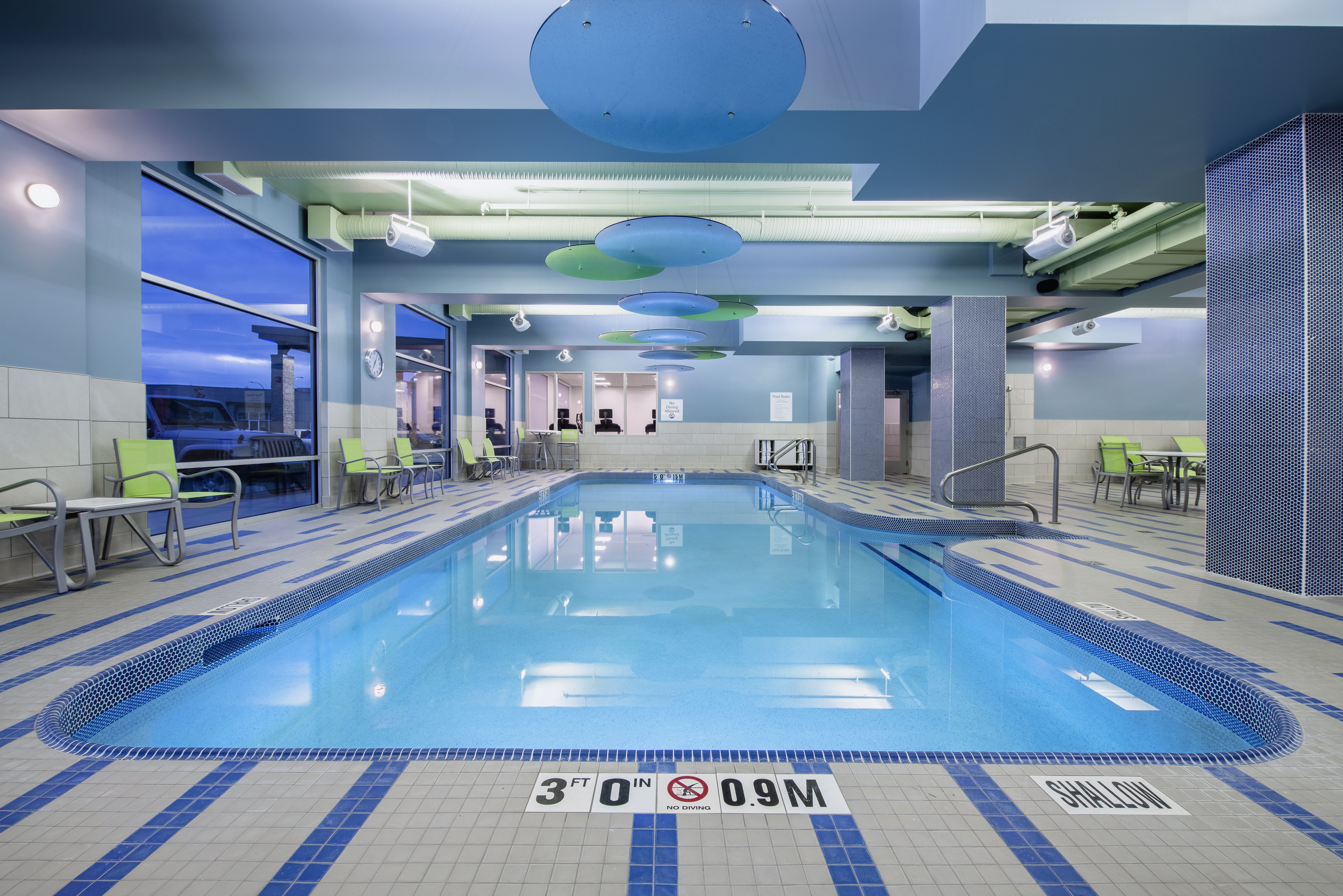 holiday inn express and suites kelowna east by ihg